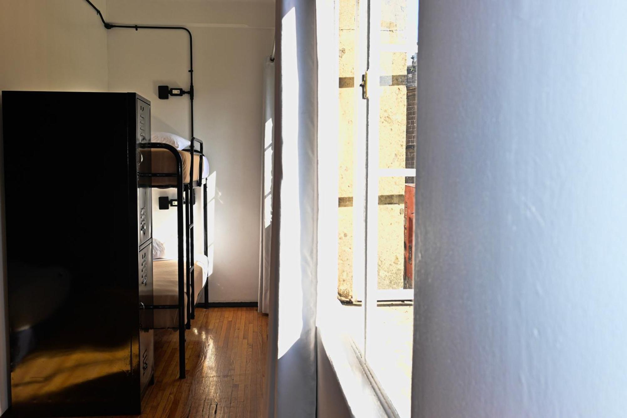 Hostel Mundo Joven Catedral مدينة مكسيكو المظهر الخارجي الصورة