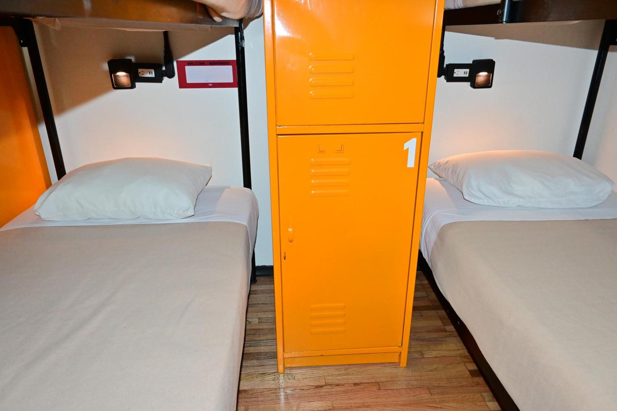 Hostel Mundo Joven Catedral مدينة مكسيكو المظهر الخارجي الصورة