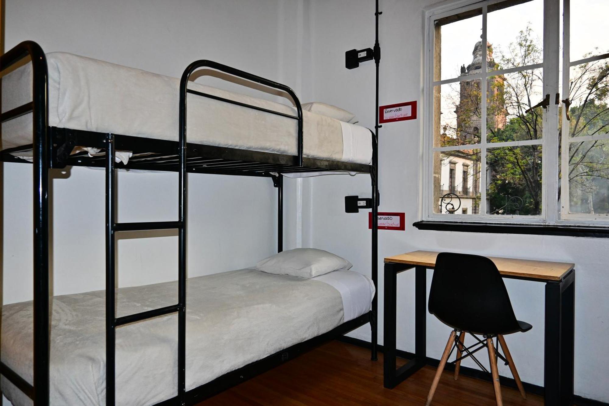 Hostel Mundo Joven Catedral مدينة مكسيكو المظهر الخارجي الصورة