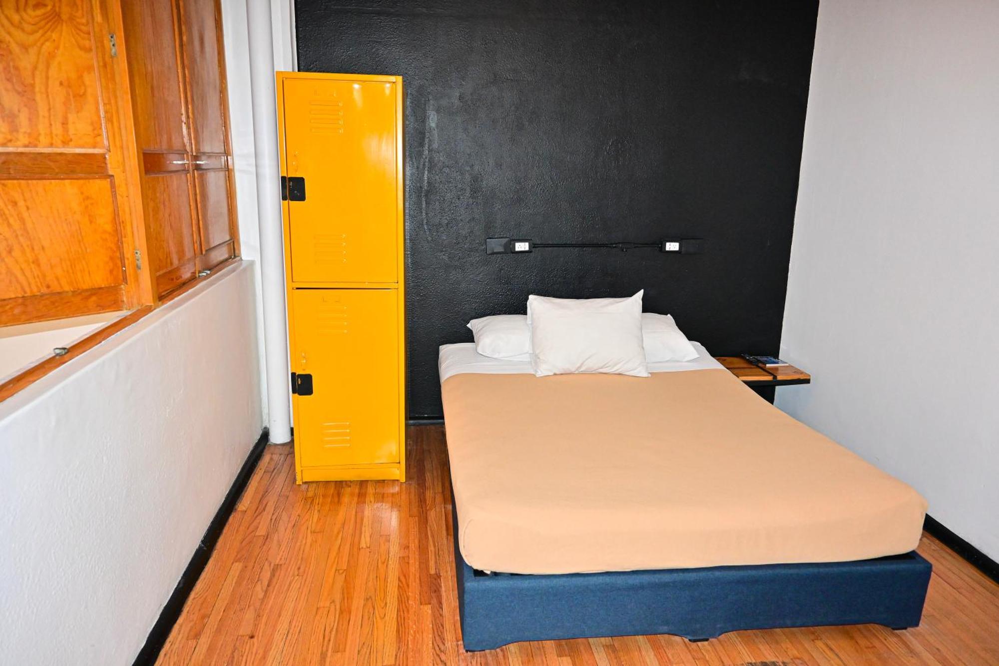 Hostel Mundo Joven Catedral مدينة مكسيكو المظهر الخارجي الصورة