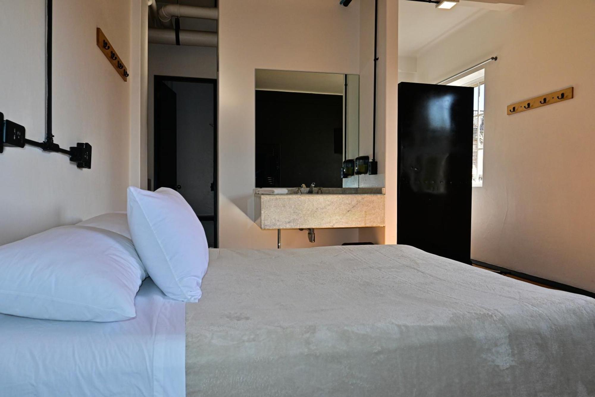 Hostel Mundo Joven Catedral مدينة مكسيكو المظهر الخارجي الصورة